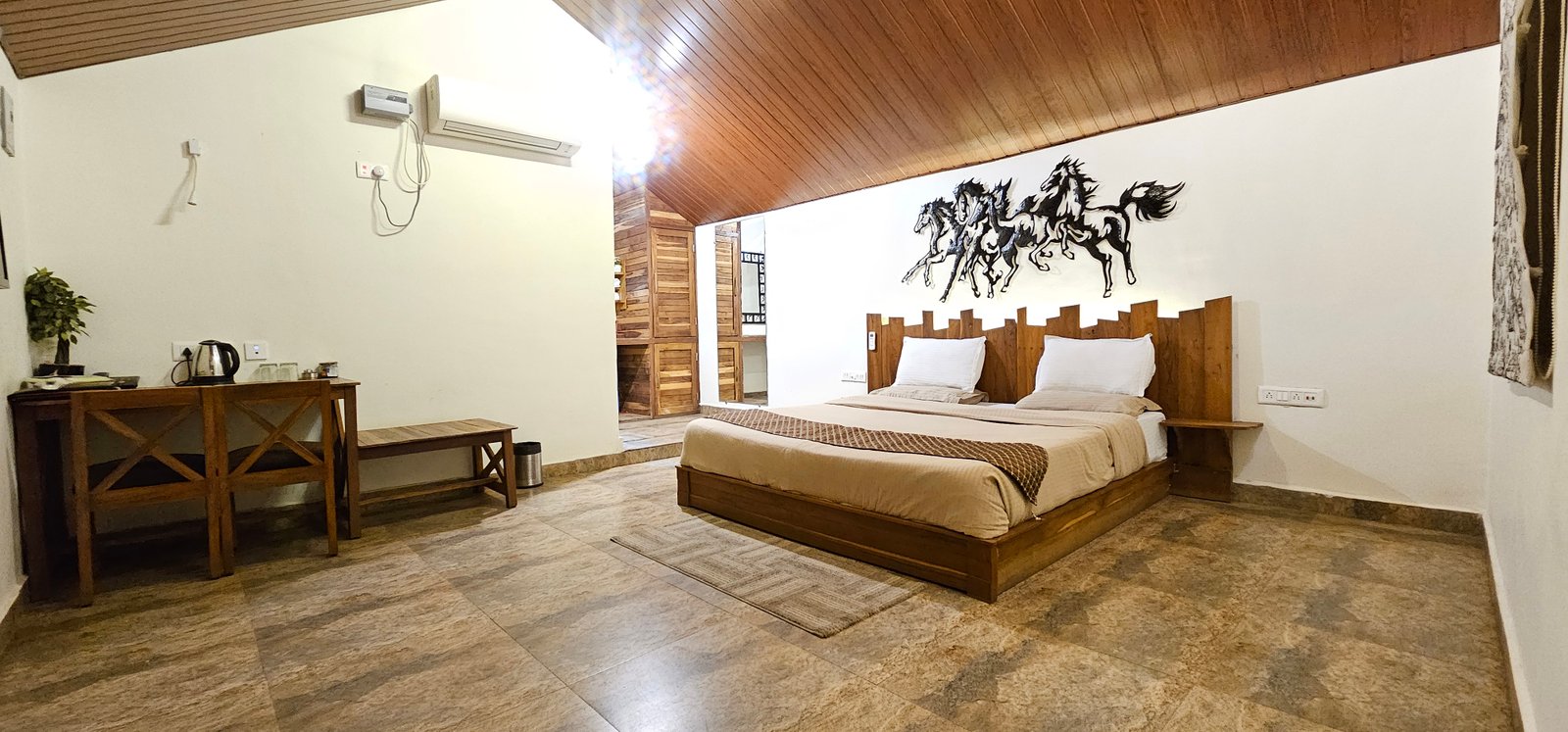 Super Deluxe Bed